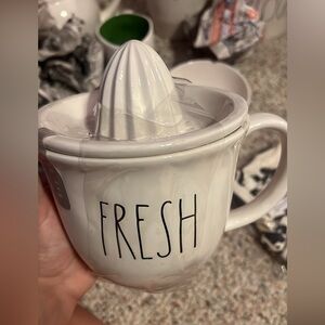 Rae Dunn “Fresh” Juicer